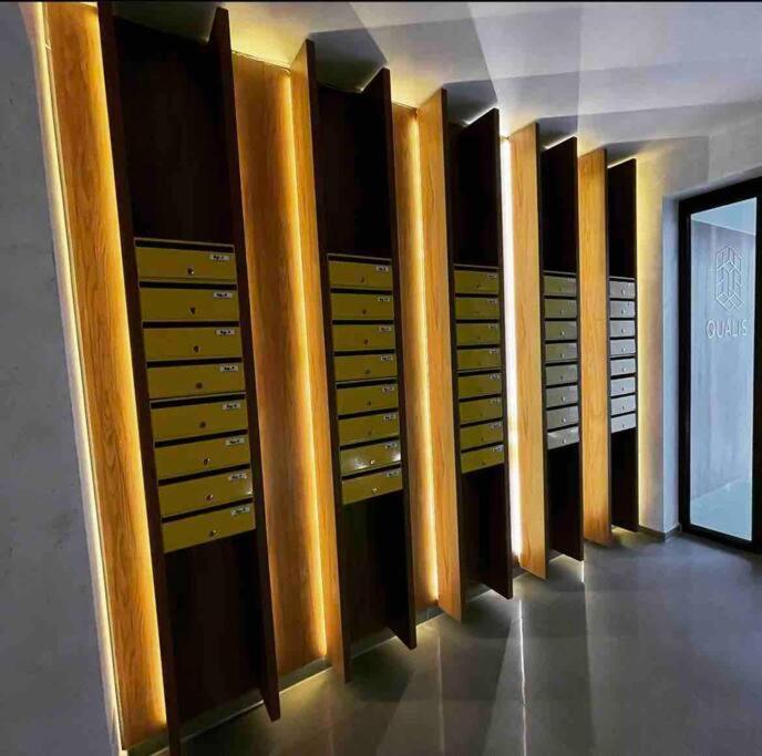 Minimalist Studio Apartment Braşov Dış mekan fotoğraf